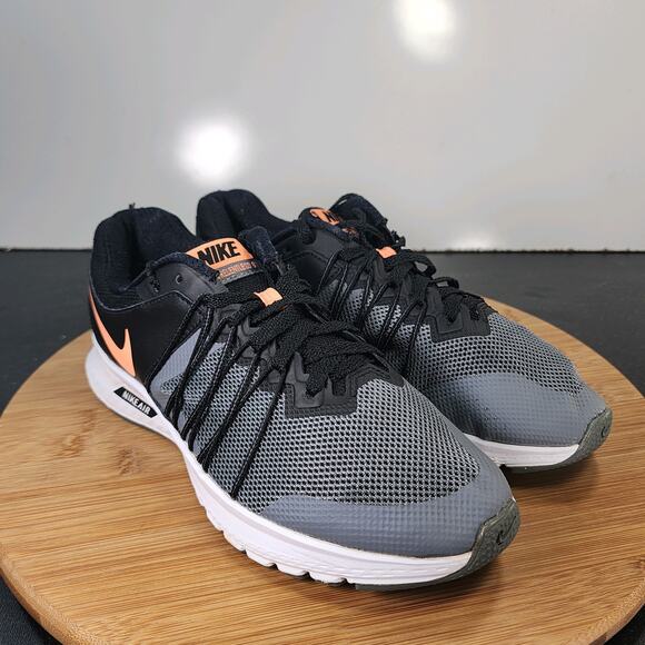 Women's Nike Revolution 4 Sz 6.5 010333 Black Mesh Running Sneakers Shoes - Picture 2 of 8